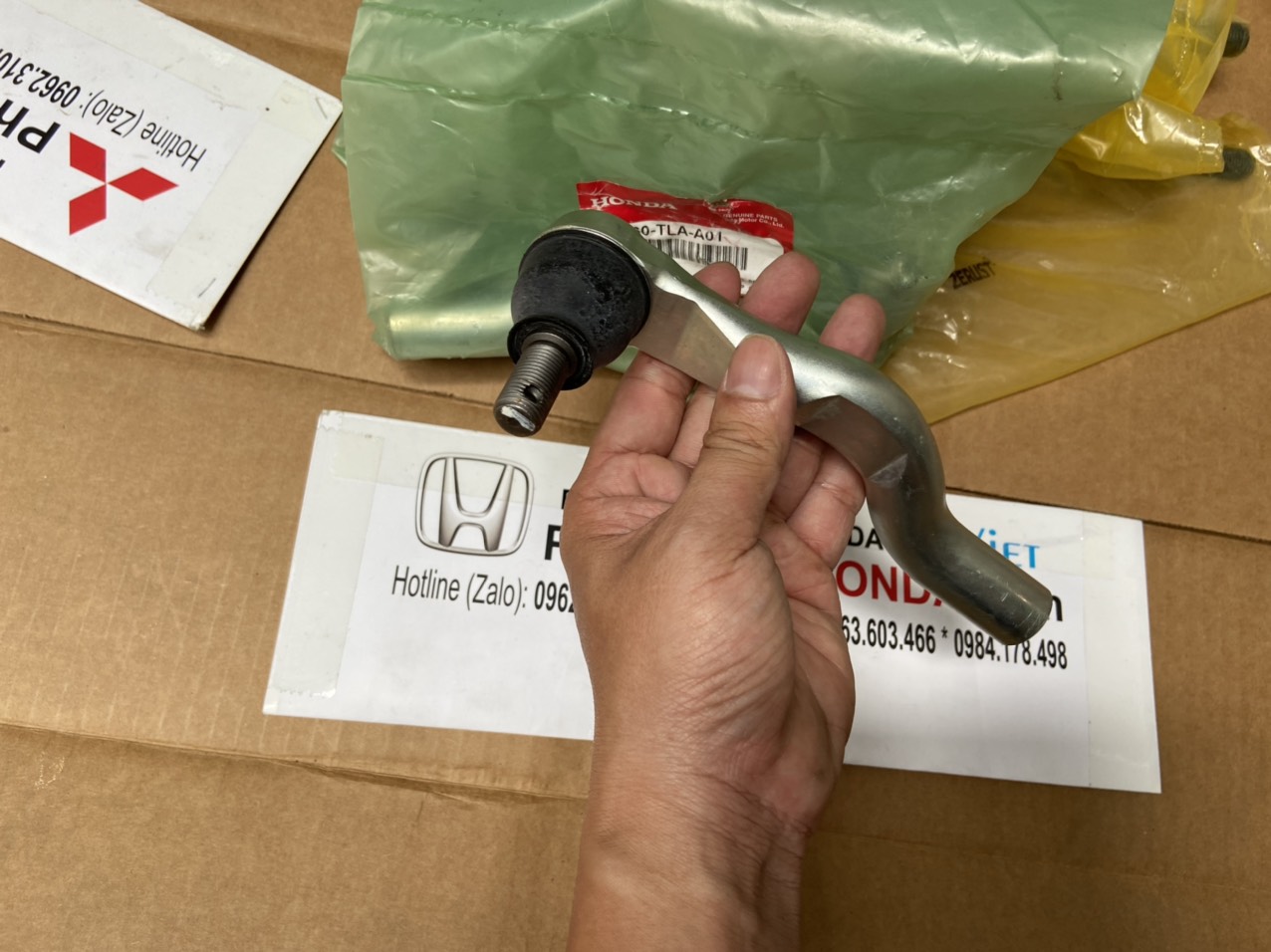 Rô tuyn lái ngoài xe Honda CRV 2018-2023